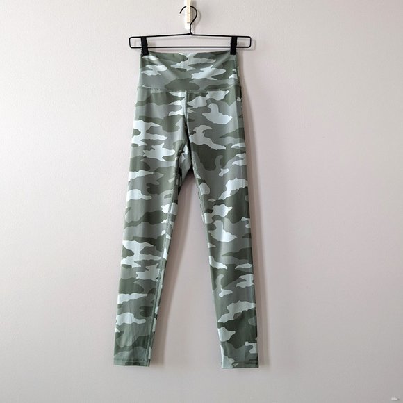 aerie Pants - Aerie High-Rise 7/8 Camo Legging